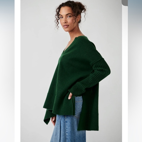 NWT FREE PEOPLE Orion A Line Tunic Sweater - Picture 2 of 7